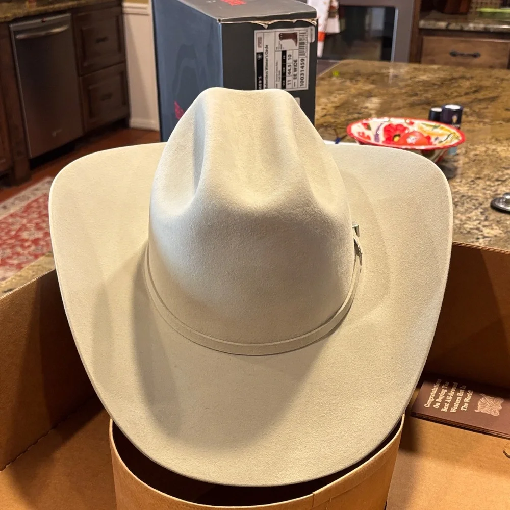 The Challenger Silverbelly Hat - Picture 10 of 12